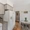 3 bedroom *Downtown* with Firepit