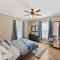3 bedroom *Downtown* with Firepit