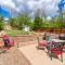 3 bedroom *Downtown* with Firepit