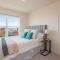 New Intown Waterfront Townhome wPool & Location - 剑桥