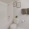 Spacious Apartment With 2 Bedrooms