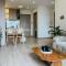 2BR Vinhomes Apartment Swimming pool & villa view