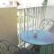 Très joli studio,bien équipé terrasse,internet - 勒卡内