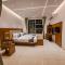 S R Spa Suites - 迈索尔