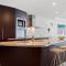 Sirocco Mooloolaba Oceanfront Luxury Sub-Penthouse 9th floor-Sleeps 6