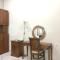 Hotel D88 Mitra RedDoorz Near Santera Flower Garden