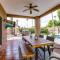 Huge Backyard W Heated Pool, Fire Pit & Bbq