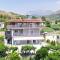 Toma's Guest House - Sarandë
