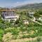 Toma's Guest House - Sarandë