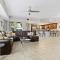 Ocean View Next to Pool and Amenities Corner Unit 3 Balconies OW20-201 - 新士麦那海滩