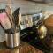 Ocean View Next to Pool and Amenities Corner Unit 3 Balconies OW20-201 - 新士麦那海滩