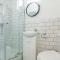5 Bedroom 5 Bathroom House with Free Parking, Fast WiFi, Smart TV and Work Desks by Yoko Property - Coventry