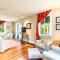 Enchanting Cottage, walk to Downtown Harpers Ferry