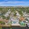 Beach Dream - Waterfront, Pool, & Near Beach - Dania Beach