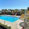 Long Beach apartment Valeria