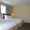 Siesta Suites - Kelowna