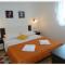 Apartment Bungalo with garden and private park place max 6 persons - 希杰弗朗吉卡