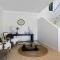 Zephyr on Sapphire - Stunning private property on absolute beachfront