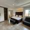 Ovic Hotel