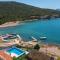 Beachfront Apartment house Hon with pool - Dubrava