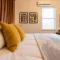 Oakdale Suites - Master Property