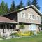 Alpenrose Revelstoke Bed & Breakfast