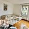 Ferienwohnung mit Balkon und Seeblick