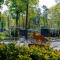 Atmospheric chalet with terrace in the middle of the Veluwe - Hoenderloo