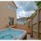 Warwick Views - Family Hot Tub Home Lovely Views with Ample Parking - 托基