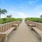 Resort style property with Pool, Tennis and Private beach access - كوكاو بيتش