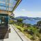 The Bay Waterfront home 10 min to CBD Sleeps 9 - Lindisfarne