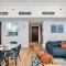 Next To Metro Unique 2bed Apt Wlarge Balcony - Дубай