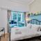 Next To Metro Unique 2bed Apt Wlarge Balcony - Дубай