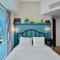 Next To Metro Unique 2bed Apt Wlarge Balcony - Дубай