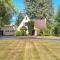 Lovely Tudor Home With Pool & Spa Near Russian River - جيرنفيل