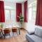 CROWN LIVING Design Loft, Küche, Bibliothek, Gartensitzplatz
