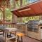 Modern Cabin Near Lakes with Forest Views - Running Springs