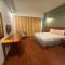 MAYRES HOTEL