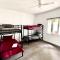 Corner Cottage- Pool Table, WiFi, AC & Firepit