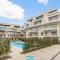 Zwem & Zen - spacious apartment with outdoor pool