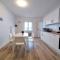 Modern & Chic Apartment with Balcony in Offenbach