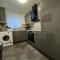 Two bedroom flat close to meadows with free parking - 爱丁堡