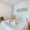 A beautiful 2BR seafront home with private terrace by 360 Estates - Il-Gżira