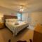 River Gem: Spacious 4 Bdrm Beach House 2 Blocks to Beach - Colonial Beach