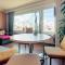2 Bedroom Cozy Apartment In Oostende