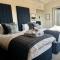 Abbotsford Hotel