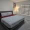 Sleek Home in Trendy Community at SW, Edmonton - 埃德蒙顿
