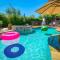 Casa Serenity - Luxury Living w Pool & Jacuzzi