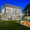 Ocean Escape - Majestic, Luxurious Canal Home