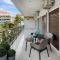 Elegant & Central 3BR in Glyfada - Atény